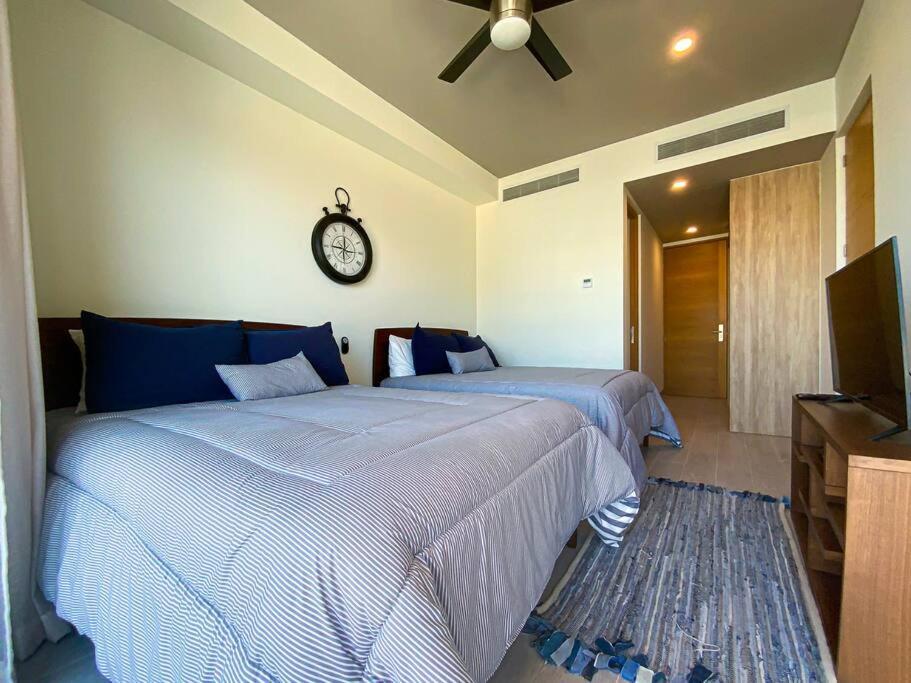 شقة Beautiful + Luxury + Ocean View + Pool بلايا ديل كارمن المظهر الخارجي الصورة